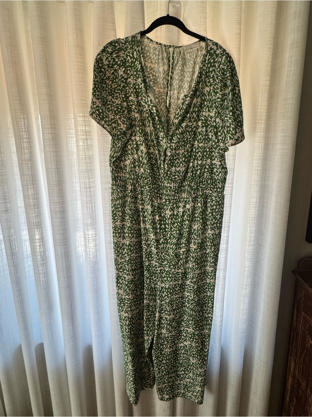 Green and White Printed V-Neck Full Lenghth Jumpsuit